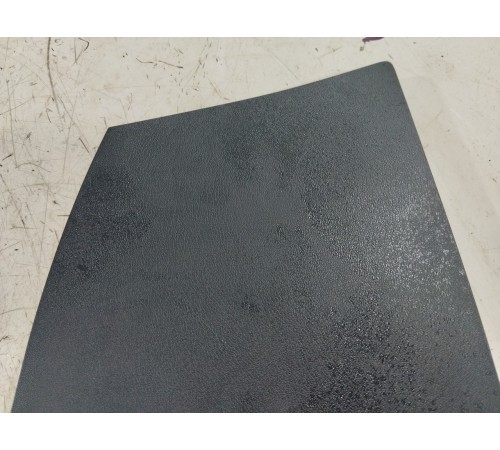 Накладка центральной консоли левая