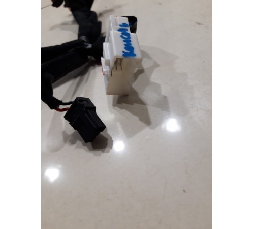 Электропроводка центральной консоли салона