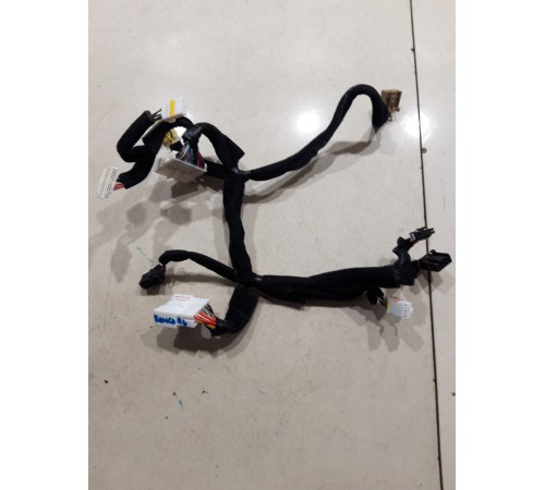 Электропроводка центральной консоли салона