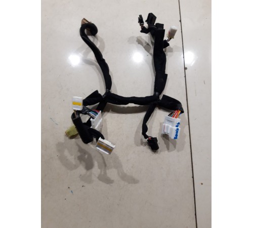 Электропроводка центральной консоли салона