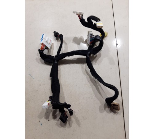 Электропроводка центральной консоли салона