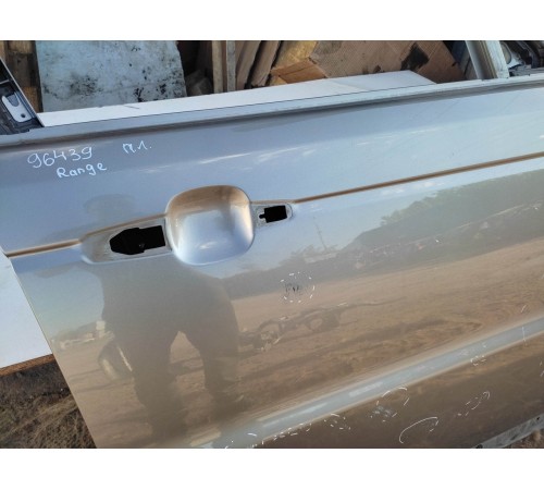 Дверь (передняя правая)