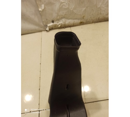 Воздуховод(правый)