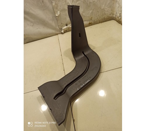 Воздуховод(правый)