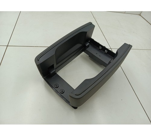 Подлокотник