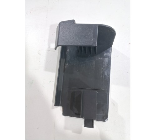 Накладка крепления переднего левого сиденья левая