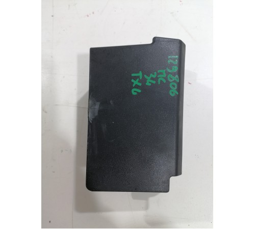 Накладка крепления переднего левого сиденья левая