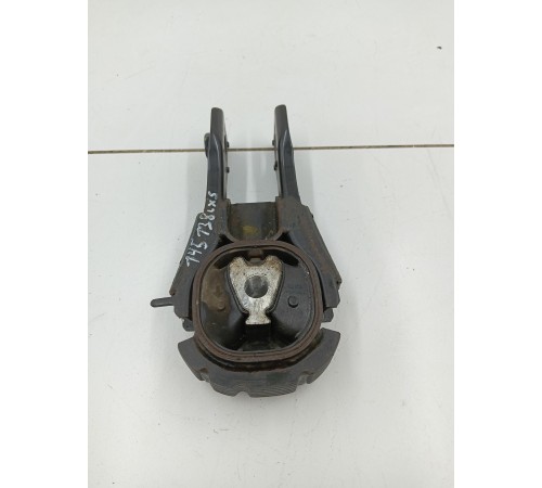 Опора двигателя задняя