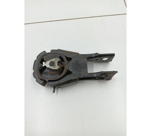 Опора двигателя задняя