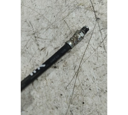 Тормозной шланг передний правый