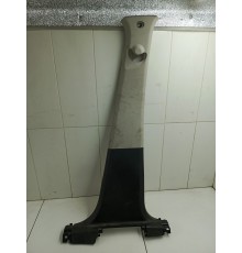 Обшивка центральной стойки правая