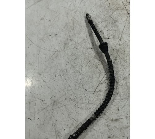 Тормозной шланг передний правый