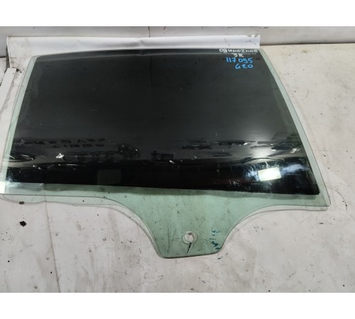 Стекло двери заднее правое