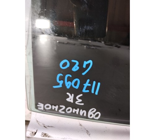 Стекло двери заднее правое