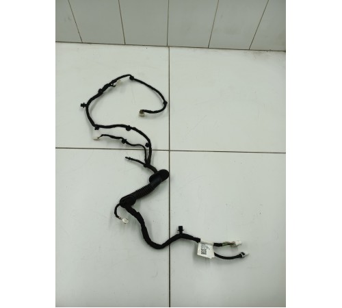 Электропроводка крышки багажника