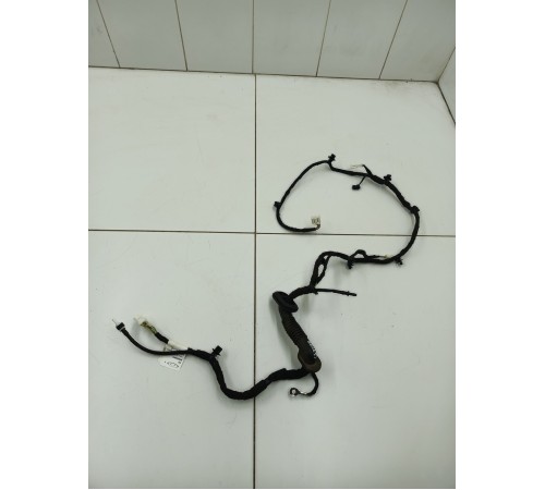 Электропроводка крышки багажника