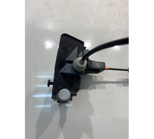 Замок двери (задний, правый)