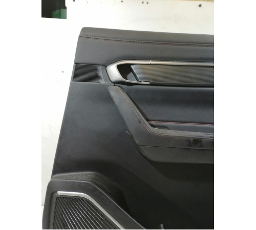 Обшивка двери задняя правая