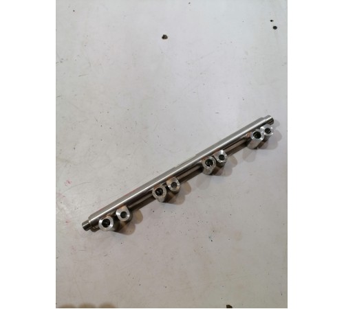 Рампа топливная