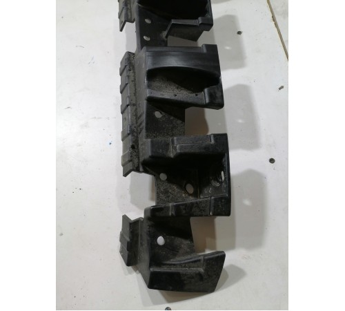 Кронштейн расширителя арки крыла передний левый