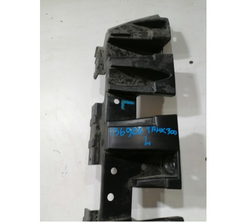 Кронштейн расширителя арки крыла передний левый