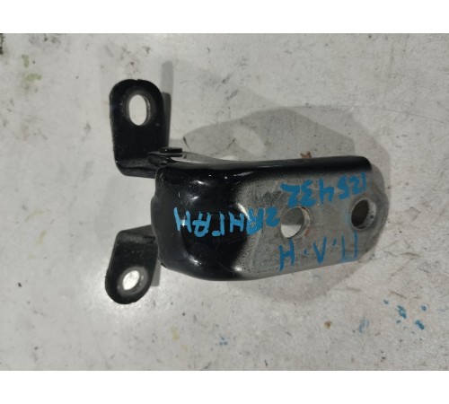 Петля двери передняя левая нижняя