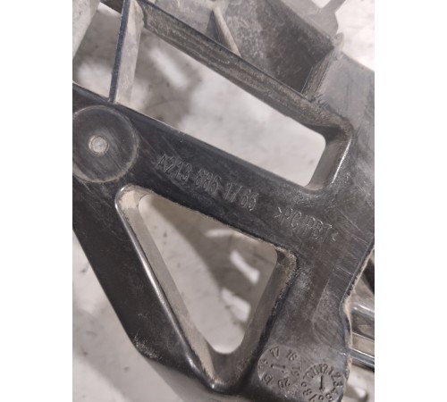 Кронштейн (крепление) заднего бампера правый