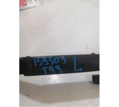 Поводок стеклоочистителя левый