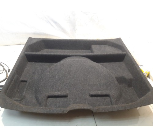 Пол багажника