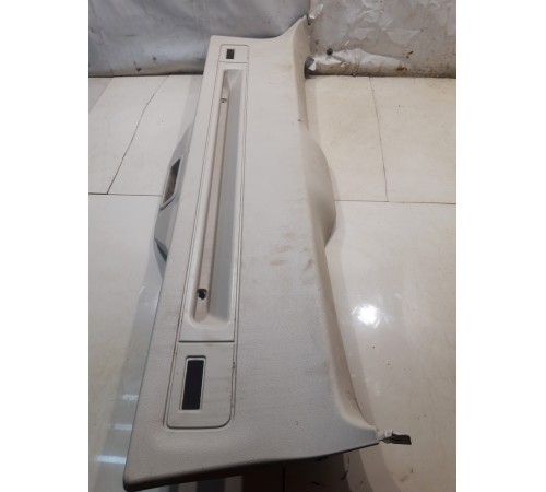 Обшивка крышки багажника