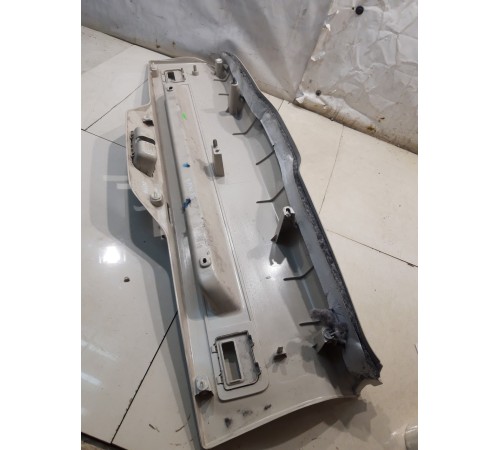 Обшивка крышки багажника