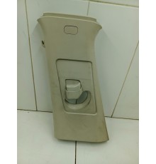 Обшивка центральной стойки левая верхняя