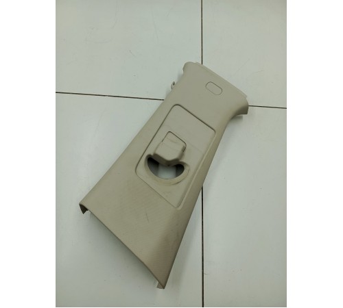 Обшивка центральной стойки левая верхняя