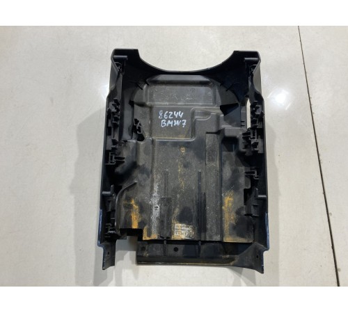 Кожух рулевой колонки нижний