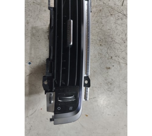 Дефлектор воздушный левый