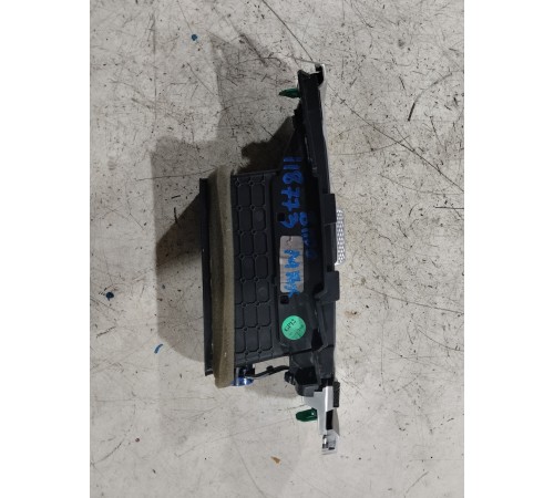 Дефлектор воздушный левый