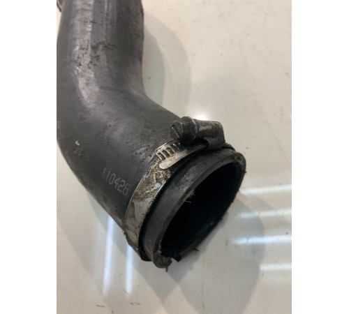 Патрубок системы охлаждения