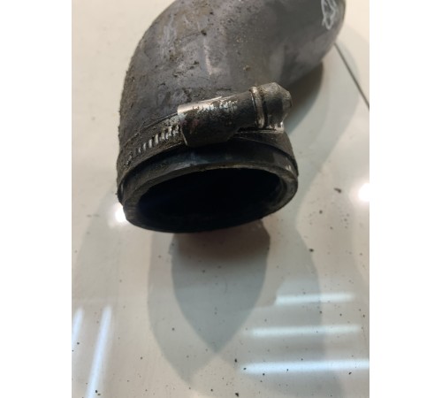 Патрубок системы охлаждения