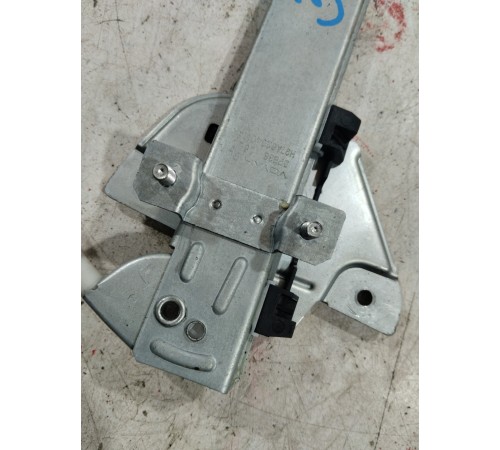 Стеклоподъемник (задний левый)