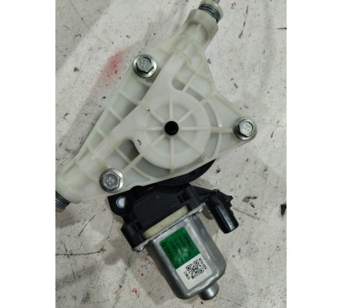 Стеклоподъемник (задний левый)