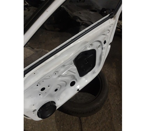 Дверь(передняя правая)