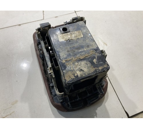 Подлокотник