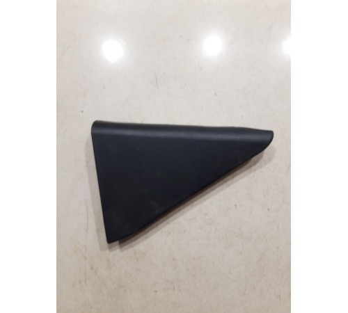 Угол двери внутренний (задний правый)