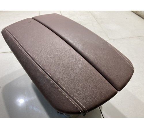 Подлокотник