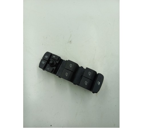 Блок управления стеклоподъемниками передний левый