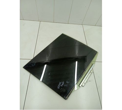 Стекло двери заднее правое