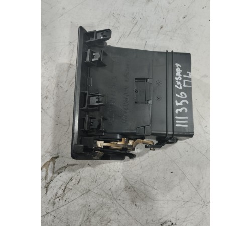 Воздушный дефлектор передний левый