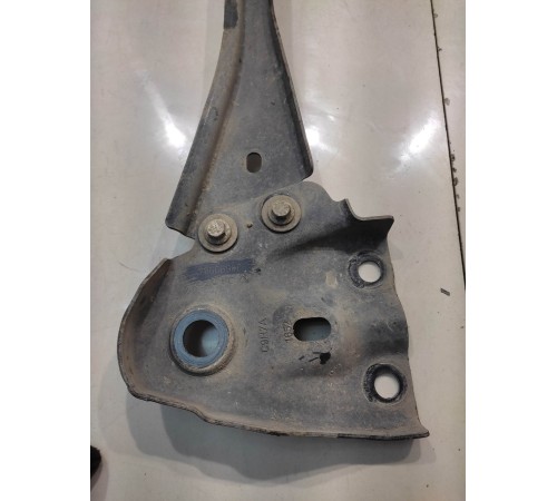 балка передняя поперечная