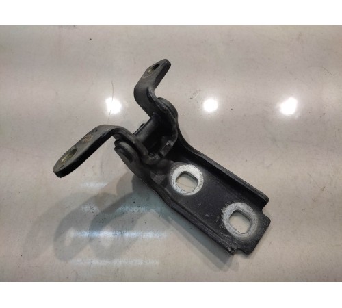 Петля двери (правая, верхняя)