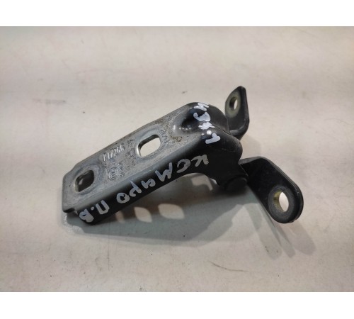 Петля двери (правая, верхняя)